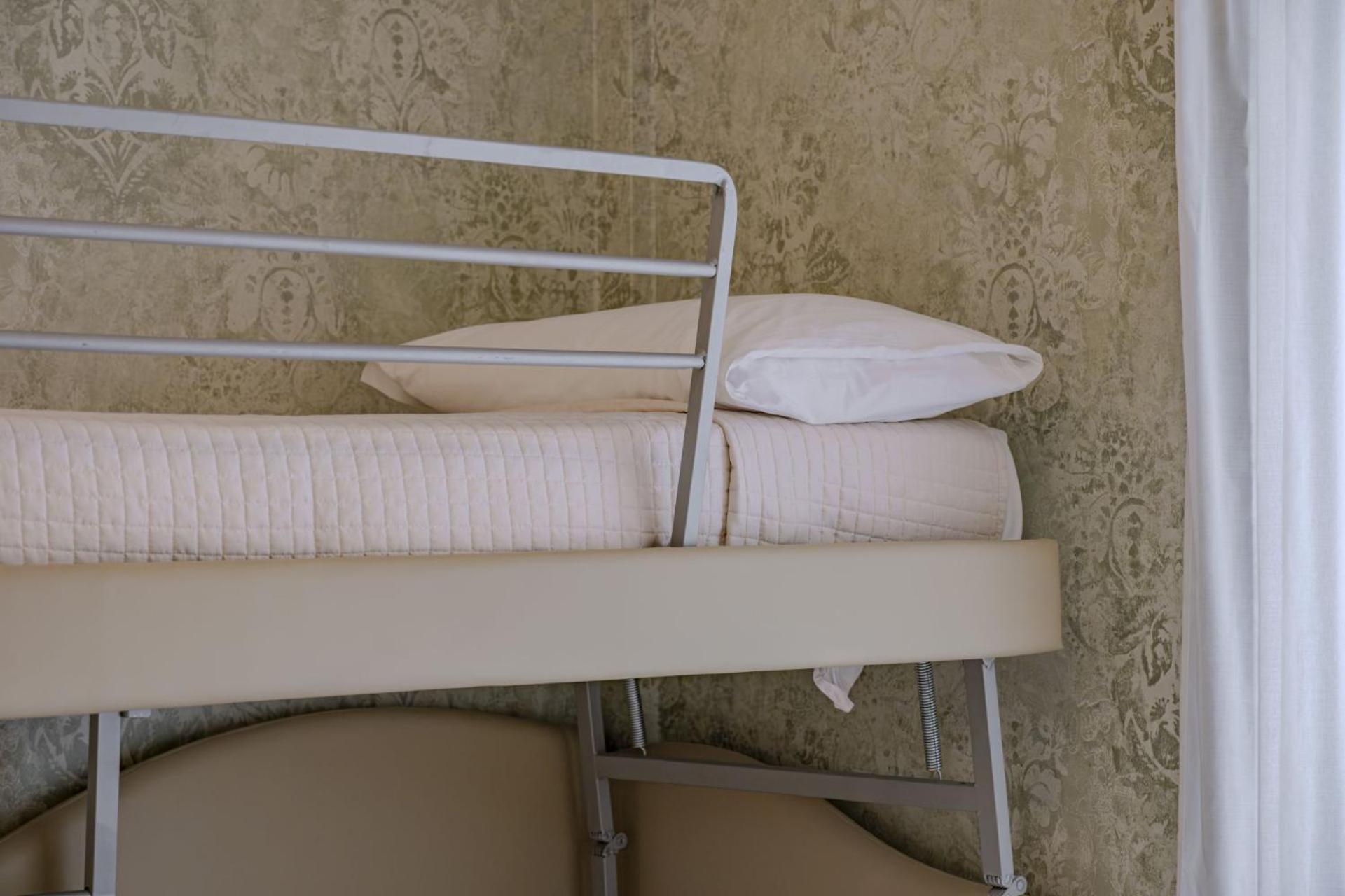 Hotel President - Vintage Hotel In Centro リッチョーネ エクステリア 写真