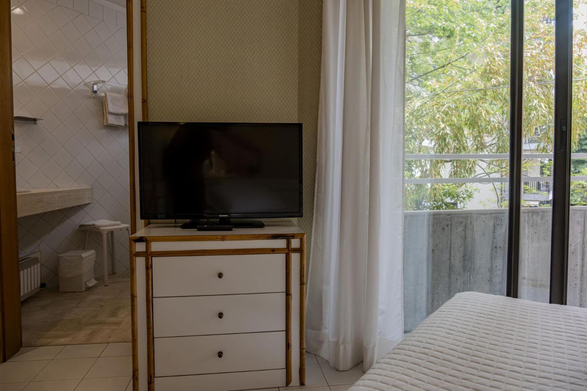 Hotel President - Vintage Hotel In Centro リッチョーネ エクステリア 写真