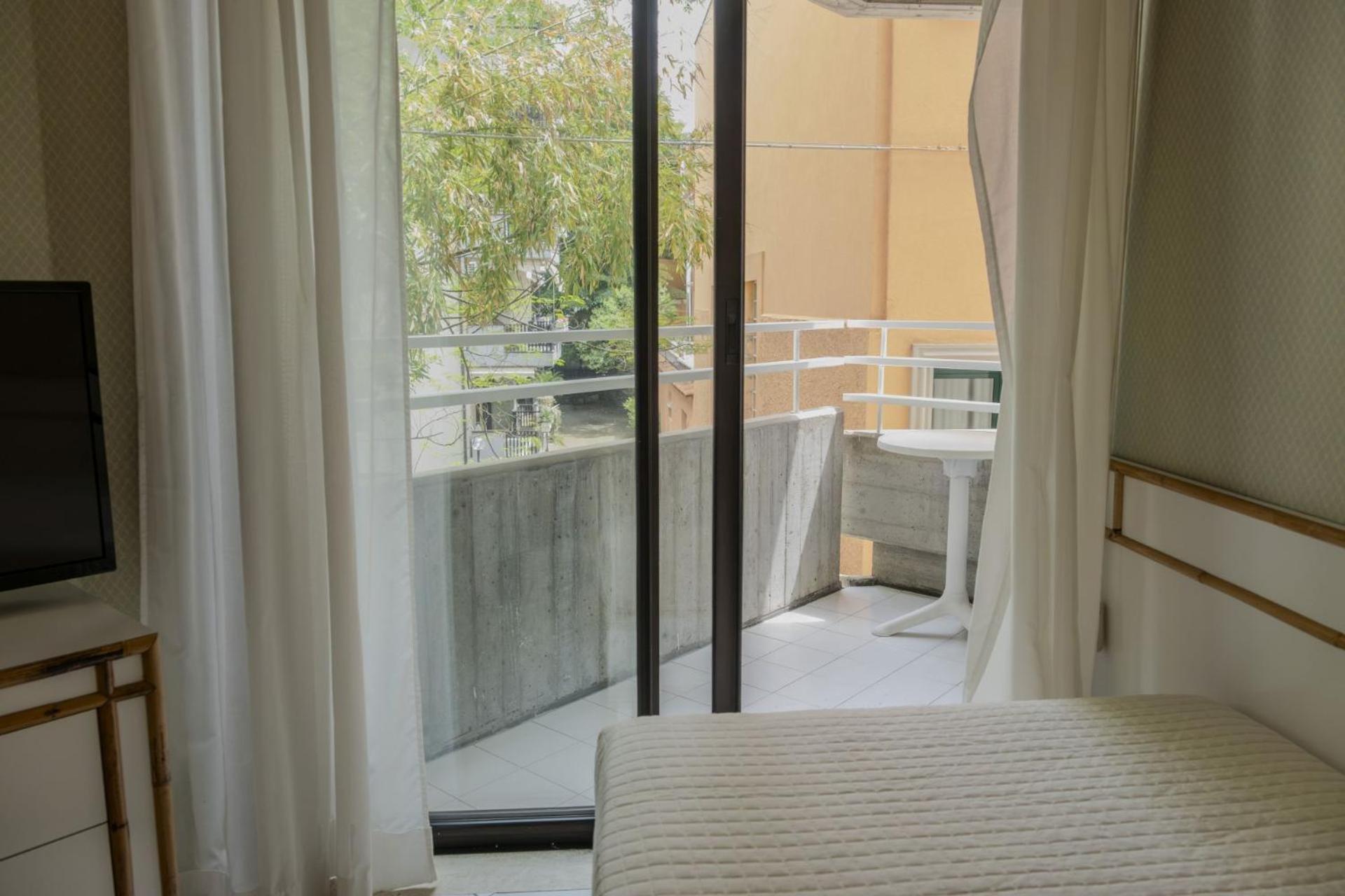 Hotel President - Vintage Hotel In Centro リッチョーネ 部屋 写真