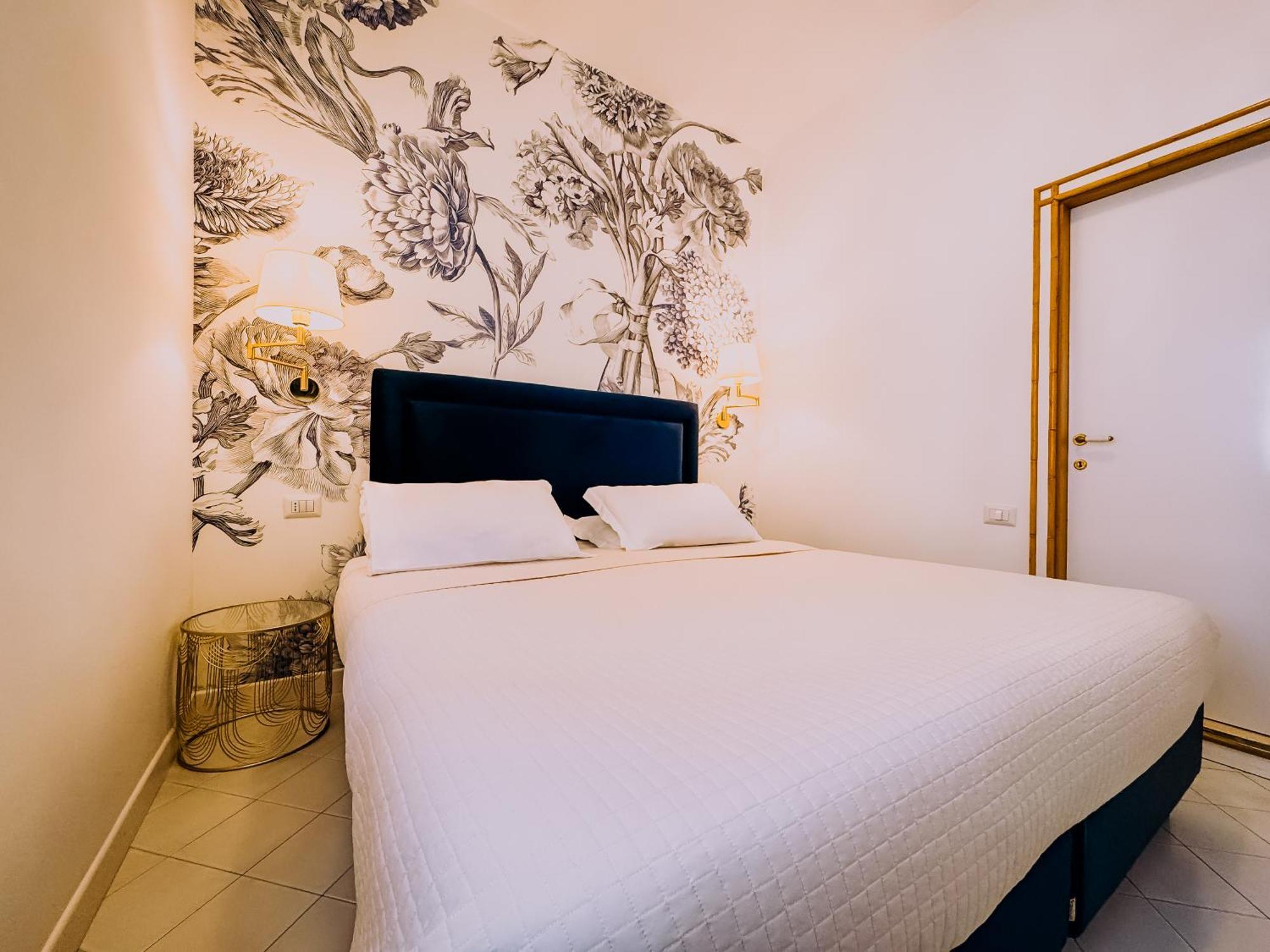 Hotel President - Vintage Hotel In Centro リッチョーネ エクステリア 写真